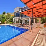 Celik Villa